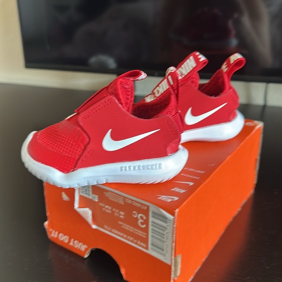 Nike baby shoes! - Picture 3 of 4